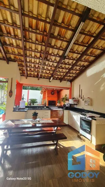 Casa com 3 quartos à venda, 702m2 em Jardim das Américas, Cuiaba - MT - imagem 5 Foto 5 de Casa com 3 quartos à venda, 702m2 em Jardim das Américas, Cuiaba - MT