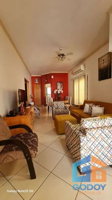 Casa com 3 quartos à venda, 702m2 em Jardim das Américas, Cuiaba - MT - imagem 4 Foto 4 de Casa com 3 quartos à venda, 702m2 em Jardim das Américas, Cuiaba - MT