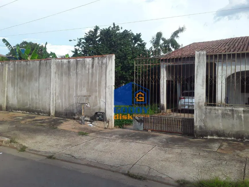 Foto 2 de Casa com 2 quartos à venda, 300m2 em Altos da Serra I, Cuiaba - MT