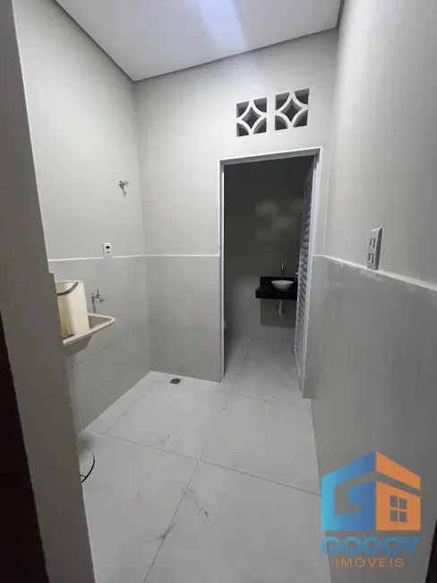Casa com 3 quartos à venda, 180m2 em Parque Universitário, Cuiaba - MT - imagem 8 Foto 8 de Casa com 3 quartos à venda, 180m2 em Parque Universitário, Cuiaba - MT