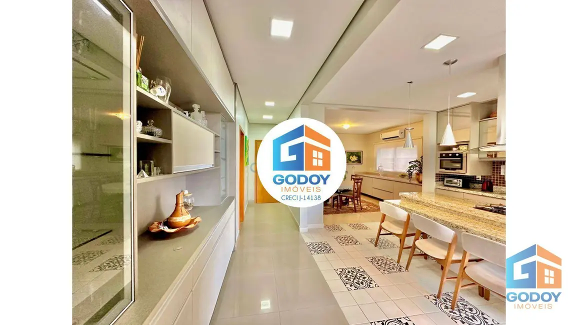 Casa com 3 quartos à venda, 379m2 em Condomínio Belvedere, Cuiaba - MT - imagem 6 Foto 6 de Casa com 3 quartos à venda, 379m2 em Condomínio Belvedere, Cuiaba - MT