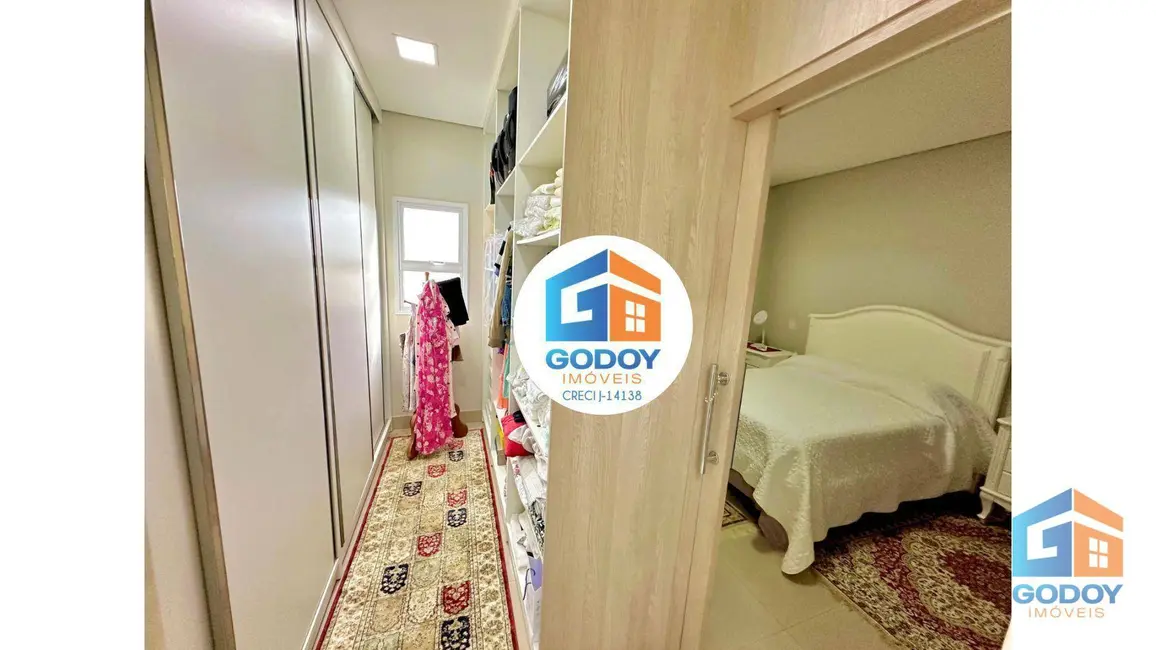 Casa com 3 quartos à venda, 379m2 em Condomínio Belvedere, Cuiaba - MT - imagem 3 Foto 3 de Casa com 3 quartos à venda, 379m2 em Condomínio Belvedere, Cuiaba - MT