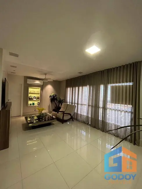 Foto 4 de Apartamento com 3 quartos à venda, 166m2 em Santa Rosa, Cuiaba - MT