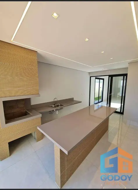 Casa de Condomínio com 3 quartos à venda, 170m2 em Jardim Imperial, Cuiaba - MT - imagem 3 Foto 3 de Casa de Condomínio com 3 quartos à venda, 170m2 em Jardim Imperial, Cuiaba - MT