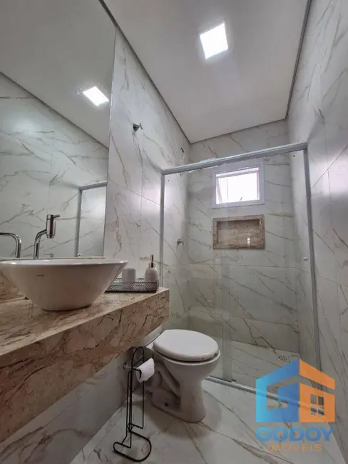 Casa de Condomínio com 3 quartos à venda e para alugar, 250m2 em Jardim Imperial, Cuiaba - MT - imagem 7 Foto 7 de Casa de Condomínio com 3 quartos à venda e para alugar, 250m2 em Jardim Imperial, Cuiaba - MT