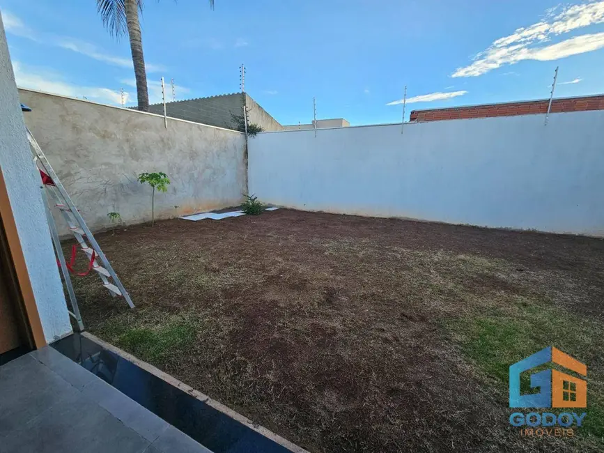 Casa com 2 quartos à venda, 170m2 em Santa Cruz II, Cuiaba - MT - imagem 3 Foto 3 de Casa com 2 quartos à venda, 170m2 em Santa Cruz II, Cuiaba - MT