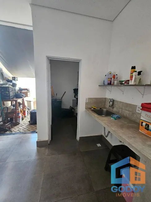 Casa com 2 quartos à venda, 170m2 em Santa Cruz II, Cuiaba - MT - imagem 5 Foto 5 de Casa com 2 quartos à venda, 170m2 em Santa Cruz II, Cuiaba - MT