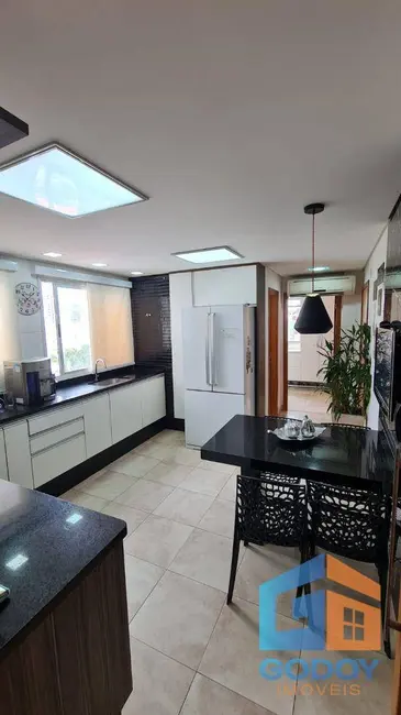 Apartamento com 3 quartos à venda, 128m2 em Cuiaba - MT - imagem 5 Foto 5 de Apartamento com 3 quartos à venda, 128m2 em Cuiaba - MT