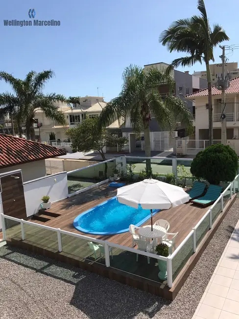 Foto 3 de Casa com 4 quartos à venda, 341m2 em Governador Celso Ramos - SC