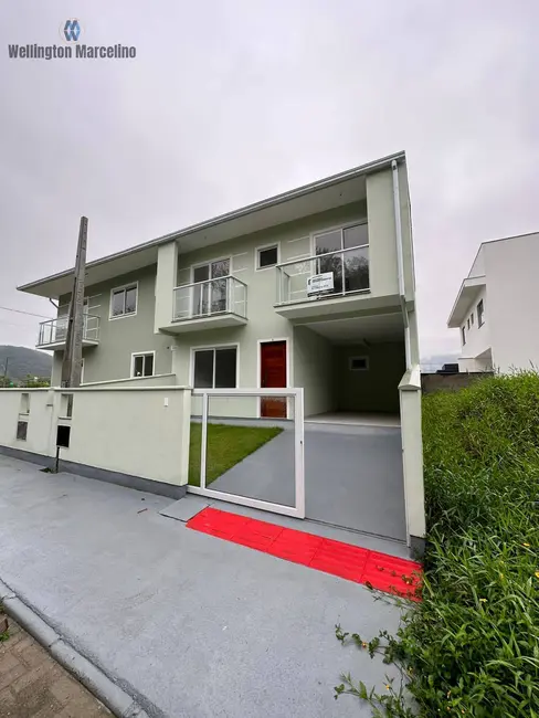 Foto 1 de Casa com 3 quartos à venda, 110m2 em Forquilhas, Sao Jose - SC