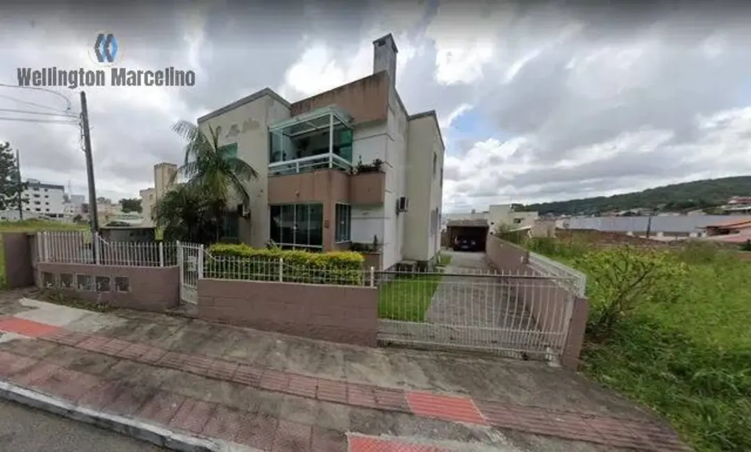 Foto 2 de Apartamento com 2 quartos à venda, 62m2 em Forquilhinha, Sao Jose - SC