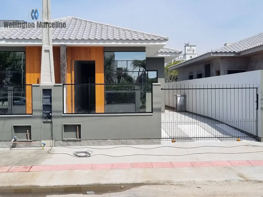 Foto 3 de Casa com 3 quartos à venda, 70m2 em Nova Palhoça, Palhoca - SC