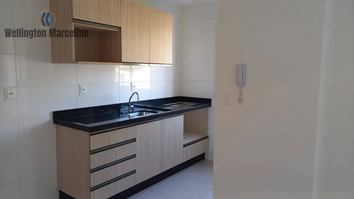 Foto 3 de Apartamento com 3 quartos à venda, 66m2 em Ipiranga, Sao Jose - SC