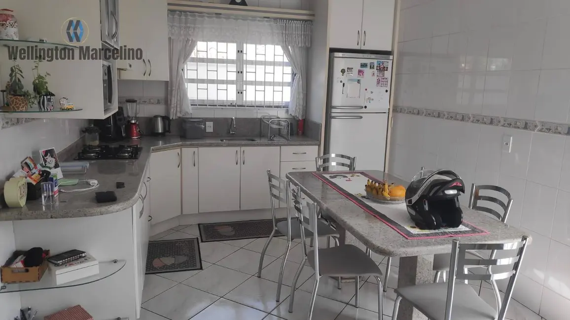 Foto 5 de Casa com 3 quartos à venda, 209m2 em Centro, Palhoca - SC