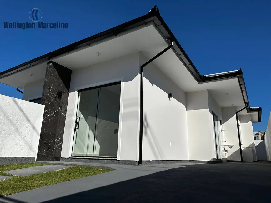Foto 2 de Casa com 2 quartos à venda, 54m2 em Colônia Santana, Sao Jose - SC