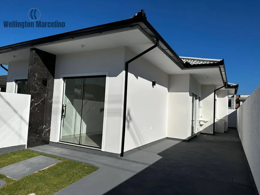 Foto 1 de Casa com 2 quartos à venda, 54m2 em Colônia Santana, Sao Jose - SC