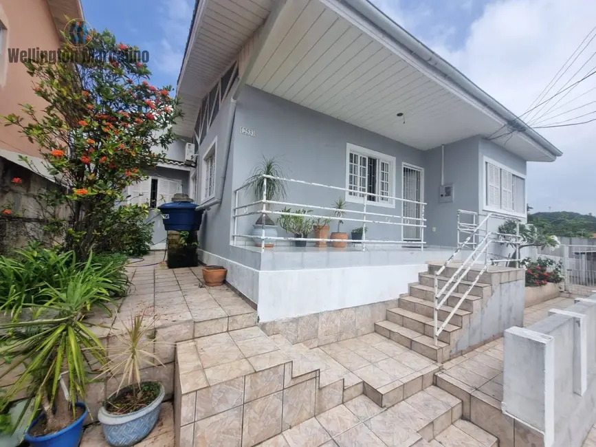 Foto 1 de Casa com 4 quartos à venda, 202m2 em Estreito, Florianopolis - SC