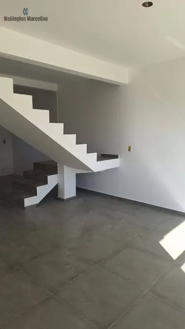 Foto 9 de Sobrado com 2 quartos à venda, 85m2 em Forquilhas, Sao Jose - SC