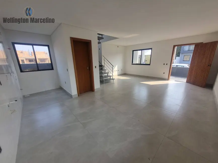Foto 3 de Sobrado com 3 quartos à venda, 105m2 em Bela Vista, Palhoca - SC