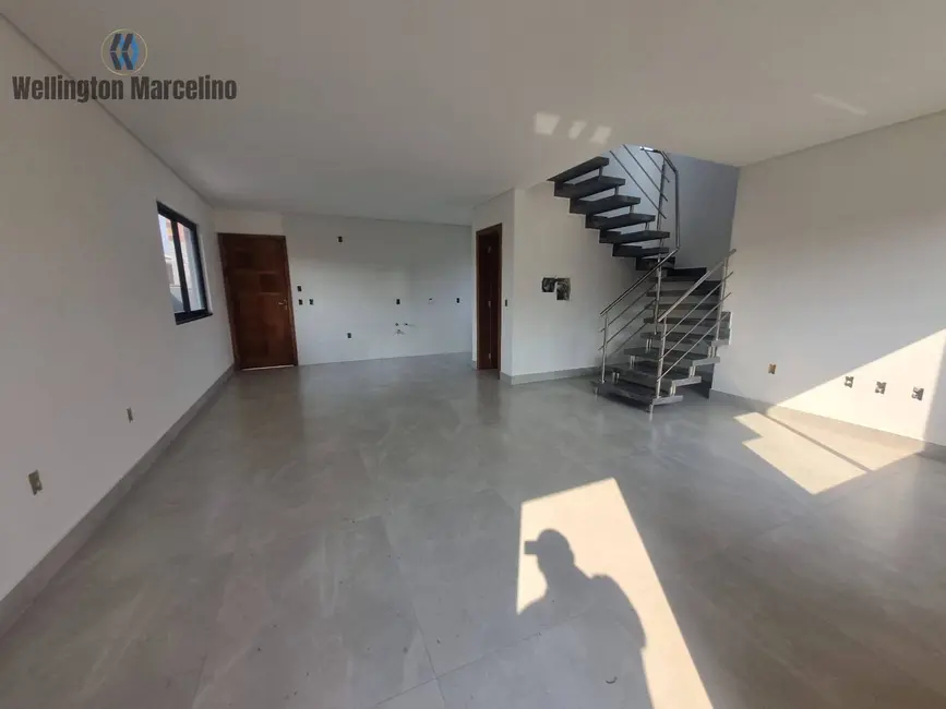 Foto 6 de Sobrado com 3 quartos à venda, 105m2 em Bela Vista, Palhoca - SC
