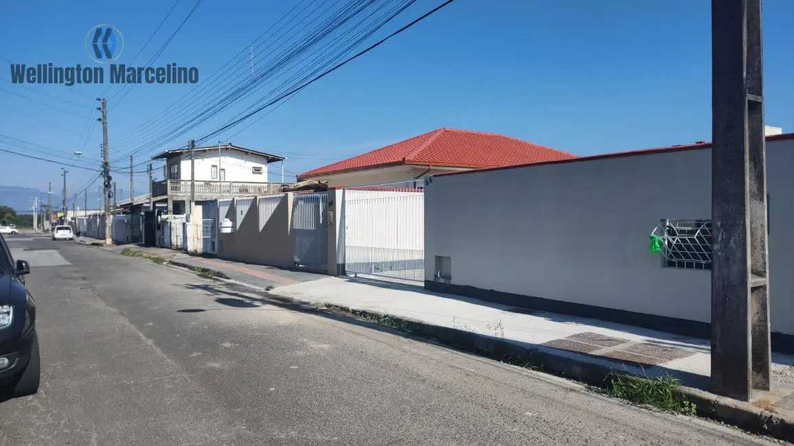 Foto 1 de Casa com 3 quartos à venda, 250m2 em Forquilhas, Sao Jose - SC