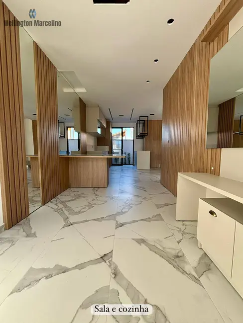 Foto 1 de Sobrado com 3 quartos à venda, 101m2 em Passa Vinte, Palhoca - SC