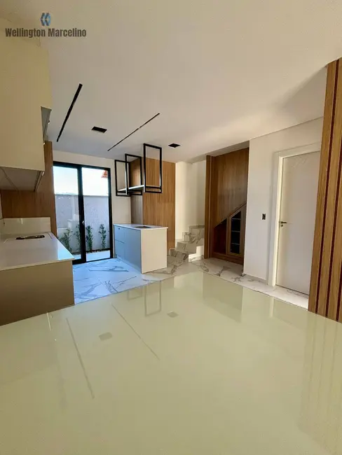 Foto 8 de Sobrado com 3 quartos à venda, 101m2 em Passa Vinte, Palhoca - SC