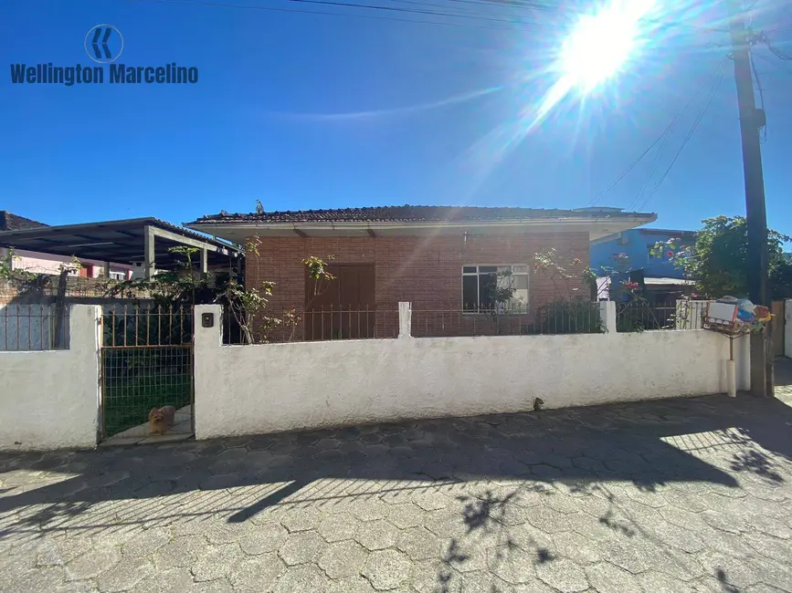 Foto 2 de Casa com 3 quartos à venda, 166m2 em Ribeirão da Ilha, Florianopolis - SC