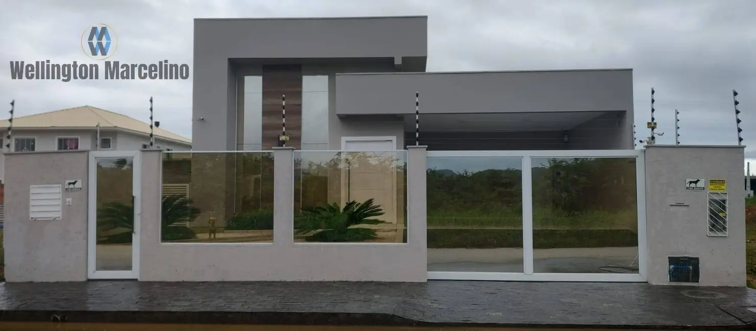 Foto 1 de Casa com 3 quartos à venda, 180m2 em Guarda do Cubatão, Palhoca - SC