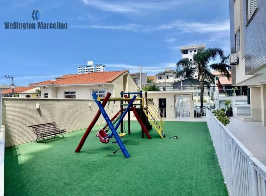 Foto 3 de Apartamento com 2 quartos à venda, 69m2 em Barreiros, Sao Jose - SC