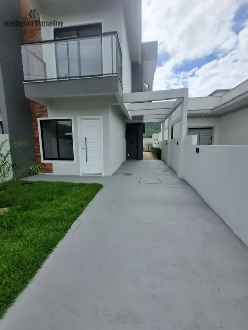 Foto 3 de Sobrado com 2 quartos à venda, 94m2 em Forquilhas, Sao Jose - SC