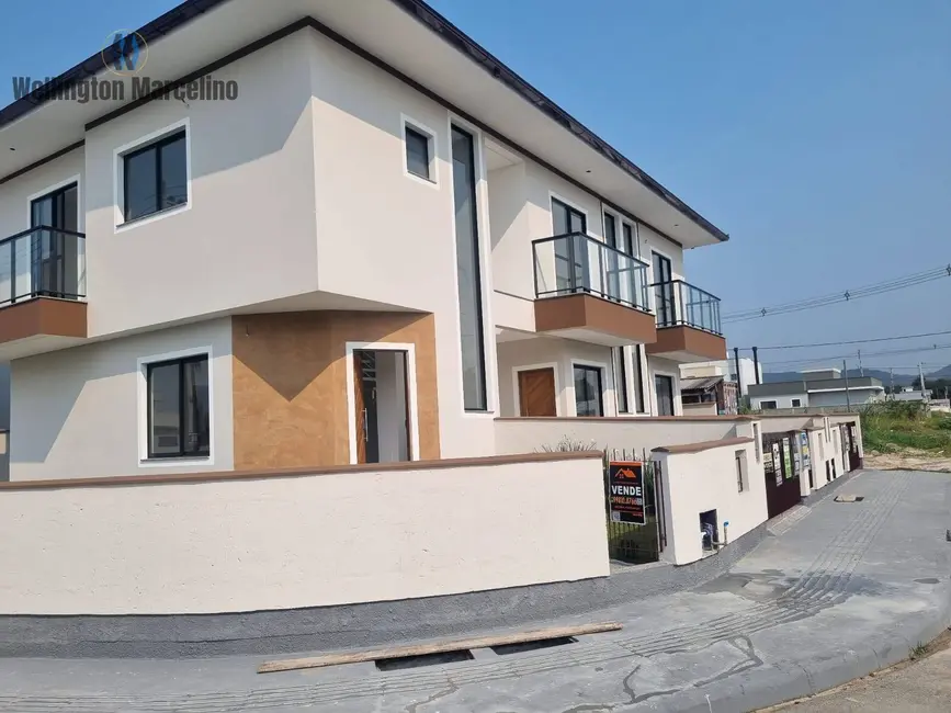 Foto 2 de Sobrado com 2 quartos à venda, 84m2 em Bela Vista, Palhoca - SC