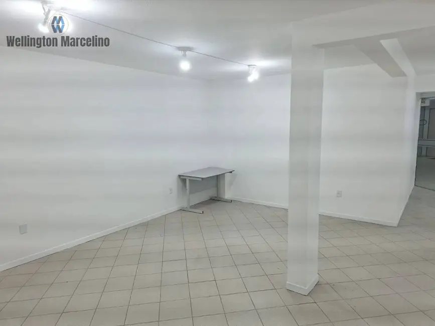 Foto 3 de Sala Comercial à venda, 47m2 em Praia Comprida, Sao Jose - SC