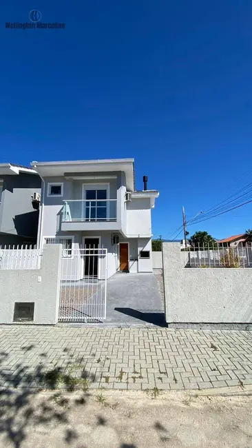 Foto 1 de Sobrado com 2 quartos à venda, 78m2 em Palhoca - SC