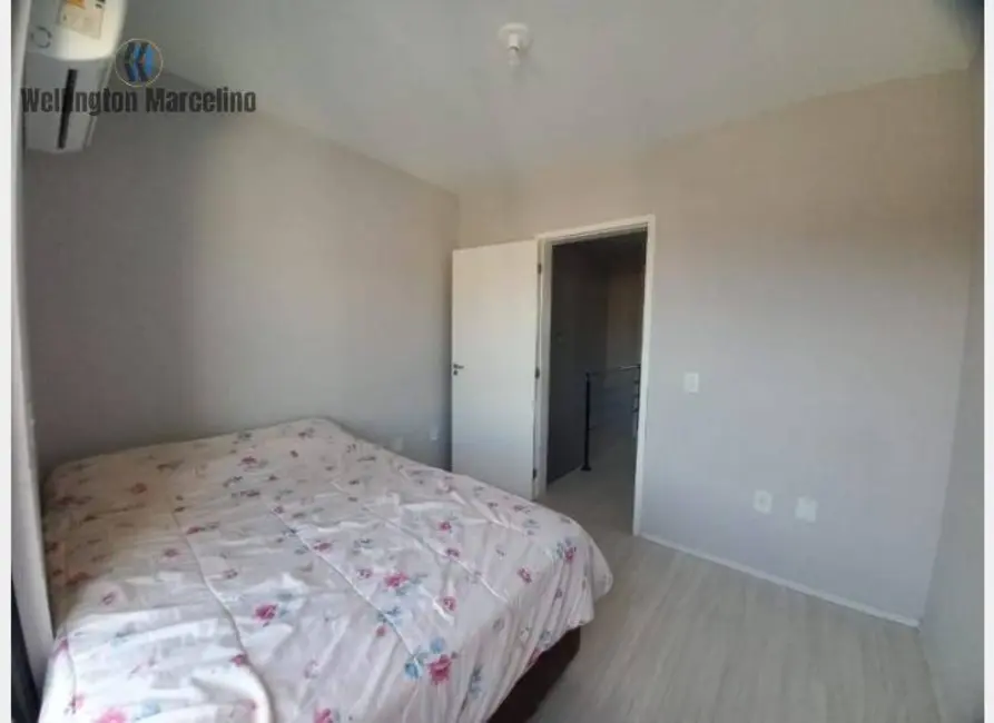 Foto 9 de Sobrado com 2 quartos à venda, 62m2 em Forquilhas, Sao Jose - SC