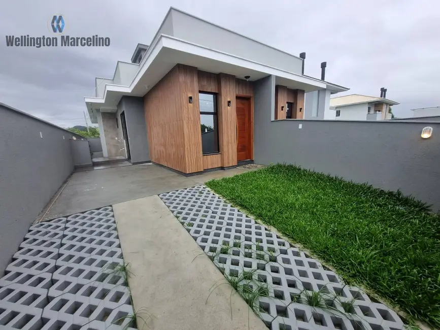 Foto 3 de Casa com 3 quartos à venda, 75m2 em Guarda do Cubatão, Palhoca - SC