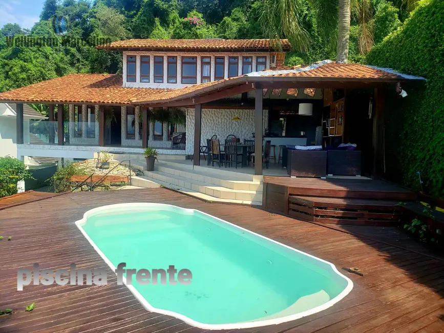 Foto 3 de Casa com 5 quartos à venda, 380m2 em Centro, Sao Jose - SC