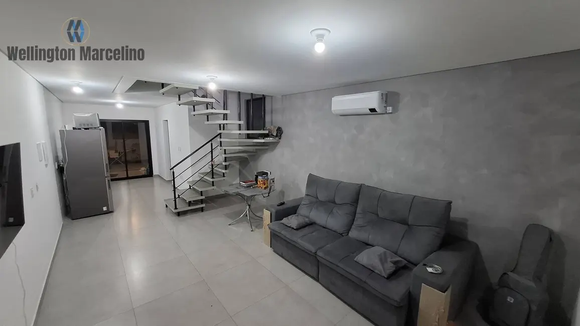 Foto 4 de Sobrado com 3 quartos à venda, 115m2 em Aririú, Palhoca - SC