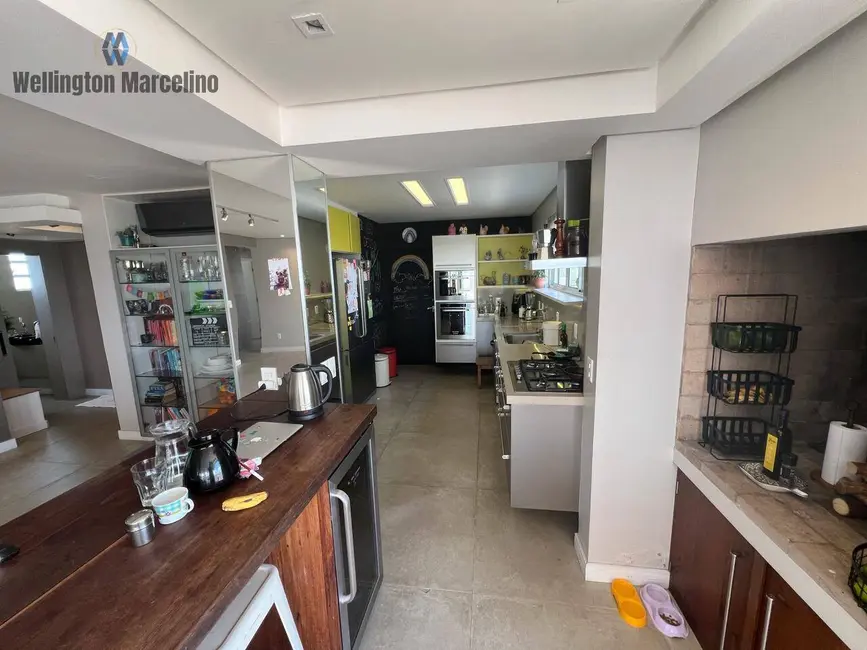 Cobertura com 3 quartos à venda, 77m2 em Centro, Palhoca - SC - imagem 4 Foto 4 de Cobertura com 3 quartos à venda, 77m2 em Centro, Palhoca - SC