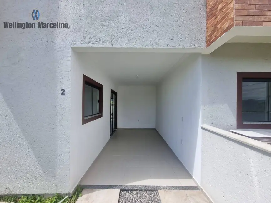 Foto 3 de Sobrado com 2 quartos à venda, 80m2 em Guarda do Cubatão, Palhoca - SC