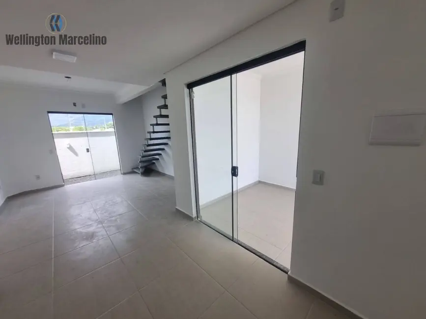 Foto 6 de Sobrado com 2 quartos à venda, 80m2 em Guarda do Cubatão, Palhoca - SC