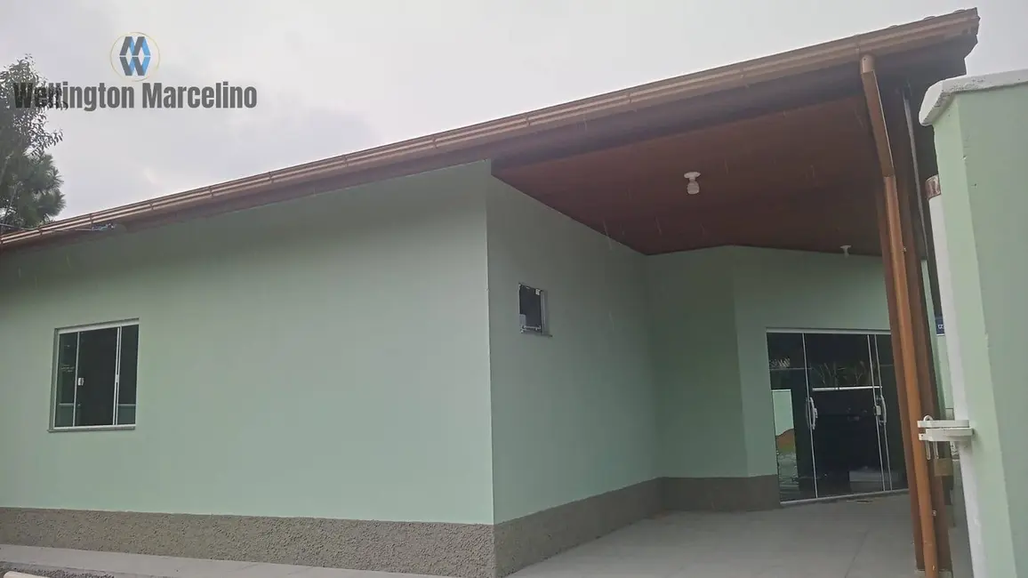 Foto 1 de Casa com 3 quartos à venda, 150m2 em Palhoca - SC