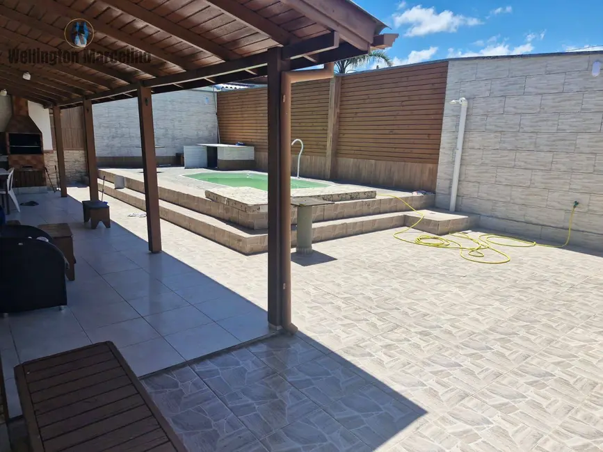 Foto 1 de Casa com 2 quartos à venda, 68m2 em Palhoca - SC