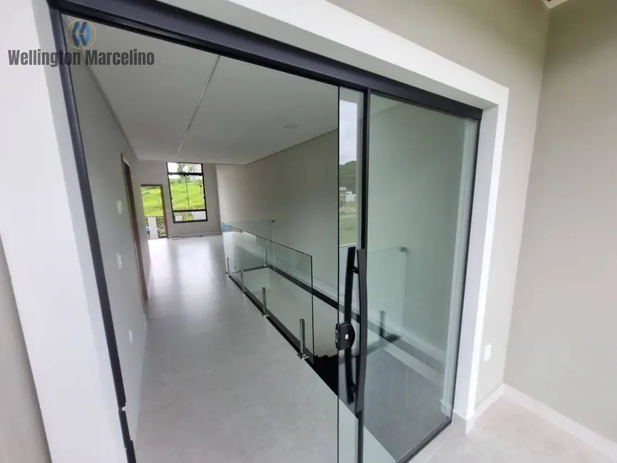 Foto 5 de Casa com 4 quartos à venda, 185m2 em Forquilhas, Sao Jose - SC