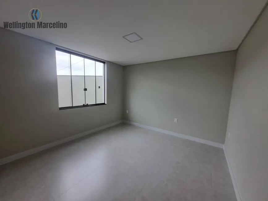 Foto 8 de Casa com 4 quartos à venda, 185m2 em Forquilhas, Sao Jose - SC