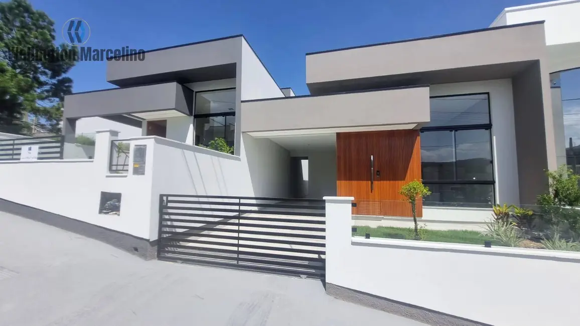 Foto 2 de Casa com 2 quartos à venda, 76m2 em Potecas, Sao Jose - SC