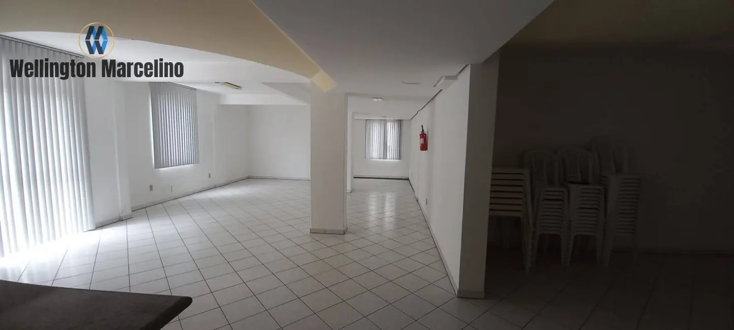 Foto 2 de Apartamento com 2 quartos à venda, 64m2 em Praia Comprida, Sao Jose - SC