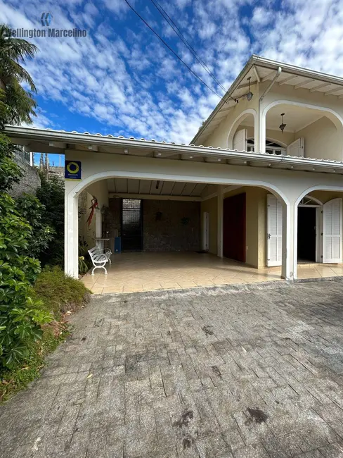 Foto 4 de Casa com 4 quartos à venda, 211m2 em Centro, Sao Jose - SC