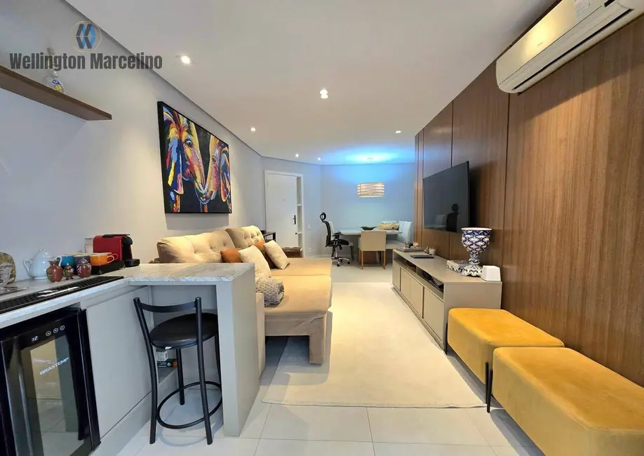 Apartamento com 3 quartos à venda, 210m2 em Centro, Florianopolis - SC - imagem 4 Foto 4 de Apartamento com 3 quartos à venda, 210m2 em Centro, Florianopolis - SC