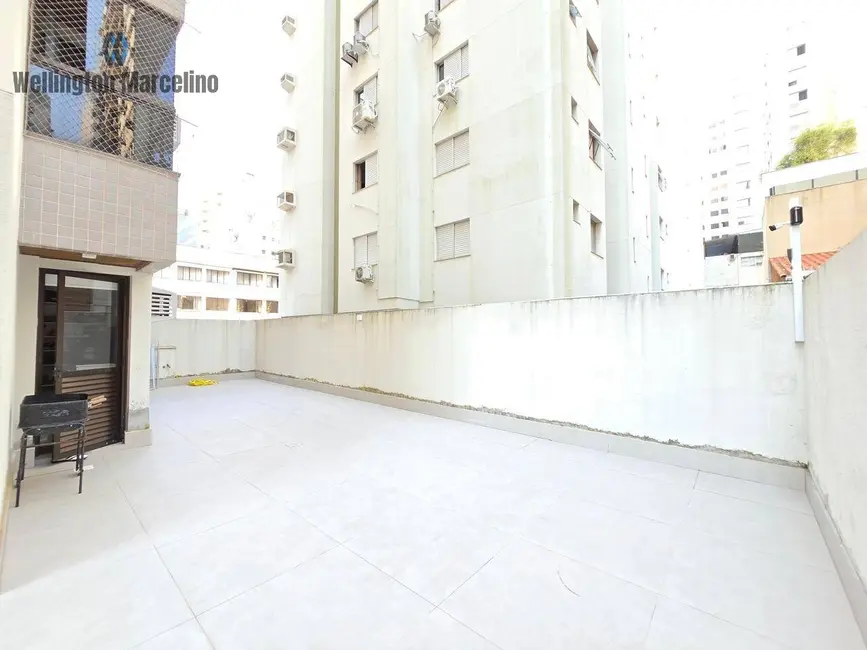 Apartamento com 3 quartos à venda, 210m2 em Centro, Florianopolis - SC - imagem 8 Foto 8 de Apartamento com 3 quartos à venda, 210m2 em Centro, Florianopolis - SC